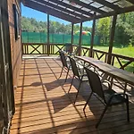 Letniskowy Brazowy -caloroczny *