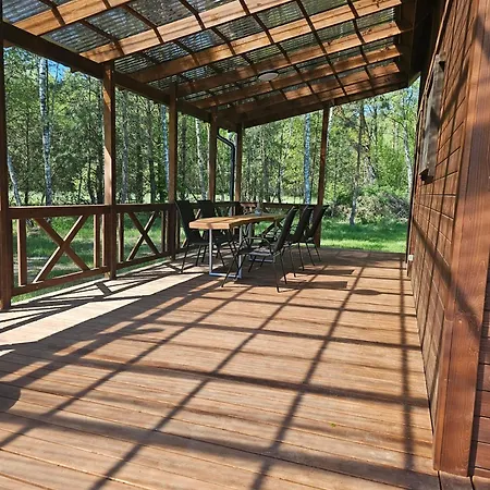 Letniskowy Brazowy -caloroczny Hébergement de vacances Stegers